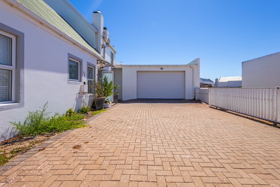 5 Bedroom Property for Sale in Skiathos Western Cape